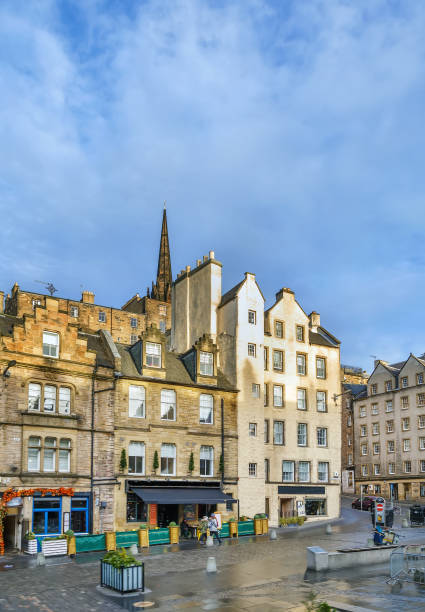 istock Street in Edinburgh, Scotland 1201843079