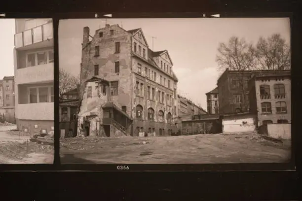 dark, rough, architecture, vintage, GDR, 1989, obsolete, city life,