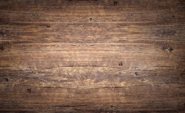 fondo de textura de madera. vista superior de la mesa de madera vintage con grietas. madera rugosa rústica marrón para telón de fondo. - tabla de cortar fotos fotografías e imágenes de stock