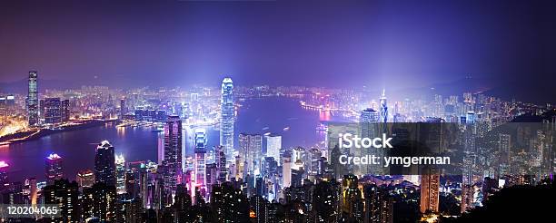 Wysokiej Rozdzielczości Panoramiczny Widok Na Hong Kong Nocą - zdjęcia stockowe i więcej obrazów Hongkong