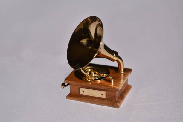 istock Gold Gramophone, Vinyl Record, Play Back 1202086382