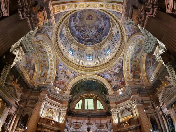 nápoles - bóvedas de la capilla real del tesoro de san gennaro - italian chapel fotografías e imágenes de stock