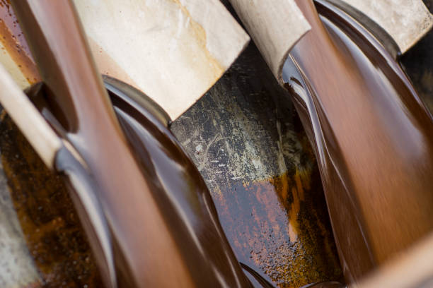 Molasses Extraction 7,700+ Molasses Syrup Stock Photos, Pictures & Royalty-Free Images - iStock