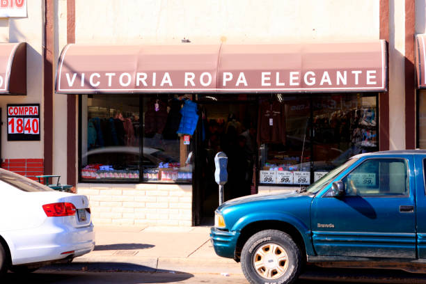 Victoria Ropa Elegante store on N Arroyo Blvd in downtown Nogales, AZ Victoria Ropa Elegante store on N Arroyo Blvd in downtown Nogales, AZ nogales arizona stock pictures, royalty-free photos & images
