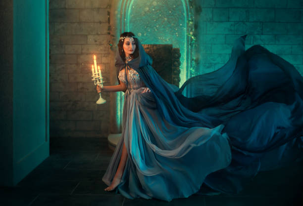 Vestidos Azul Rey - Banco de fotos e imágenes de stock - iStock Vestidos Azul Rey - Banco de fotos e imágenes de stock - iStock
