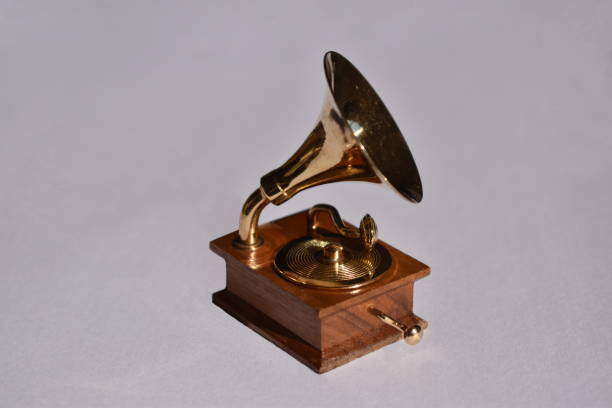 istock Gold Gramophone, Vinyl Record, Play Back 1202142652