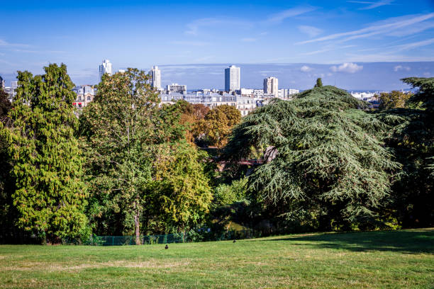 istock Buttes-Chaumont Park, Paris 1202234820