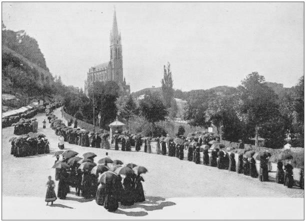 antyczne zdjęcie: w lourdes - nun praying clergy women stock illustrations