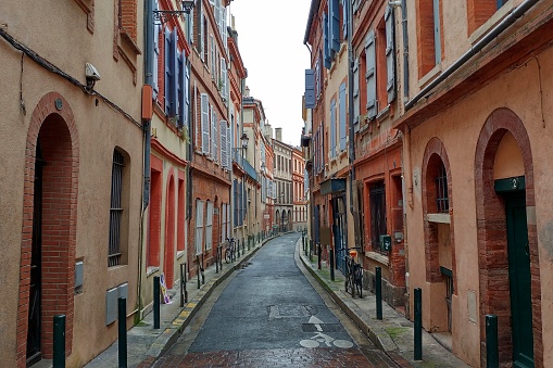 Toulouse, France contains numerous buildings featuring a distinctive red/pink brick color. This lends the name 'the rose city'.