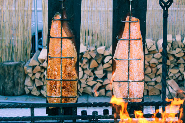 smoked salmon on skewers over fire - smoked tongue imagens e fotografias de stock