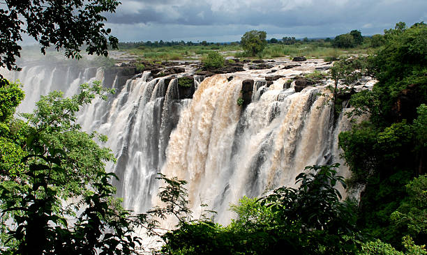 cascada de victoria (sudáfrica - victoria falls waterfall zimbabwe zambia fotografías e imágenes de stock