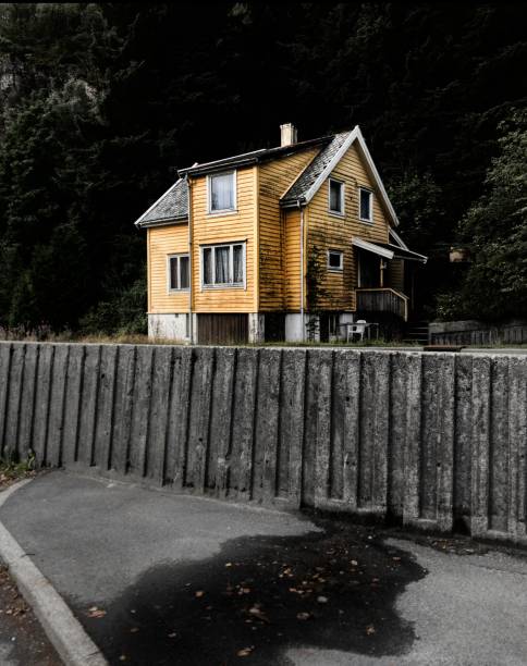 An abandoned house in Norway with signature regional building style.