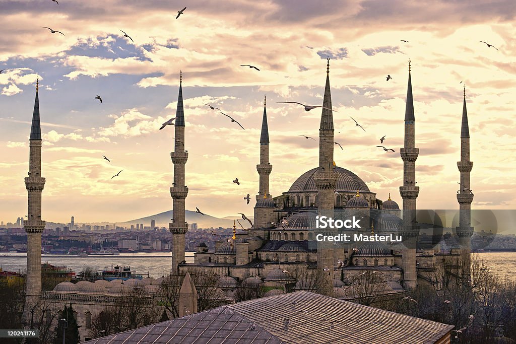 해질녘까지 over 블루 모스크 (술탄아흐멧 지역, 이스탄불, 터키. - 로열티 프리 이스탄불 스톡 사진