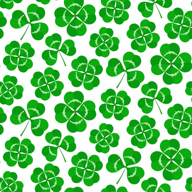 clover hinterlässt nahtloses muster. grüner vektor kleeblatt hintergrund. glücklich st patricks day design. flache feder druck. - clover celebration event sparse simplicity stock-grafiken, -clipart, -cartoons und -symbole