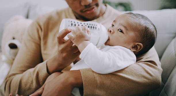 istock A time to nourish, a time to bond 1202450247