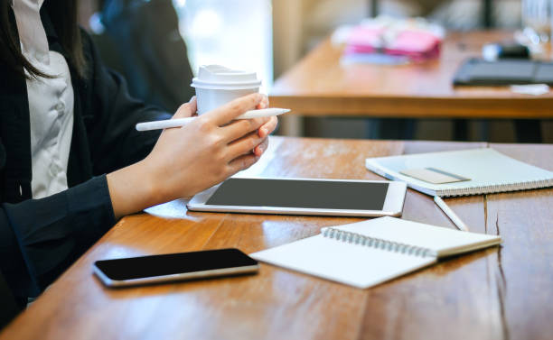 istock business, finance and technology 1202461870