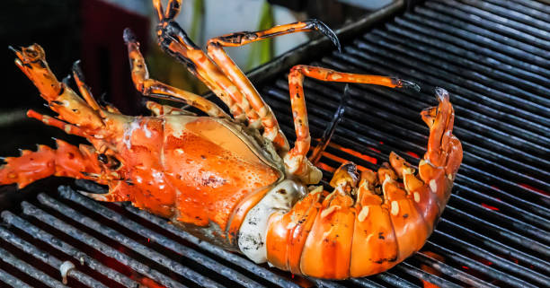 ロブスターバーベキュー蒸し料理��グリルフード背景 - shrimp grilled prepared shrimp barbecue ストックフォトと画像