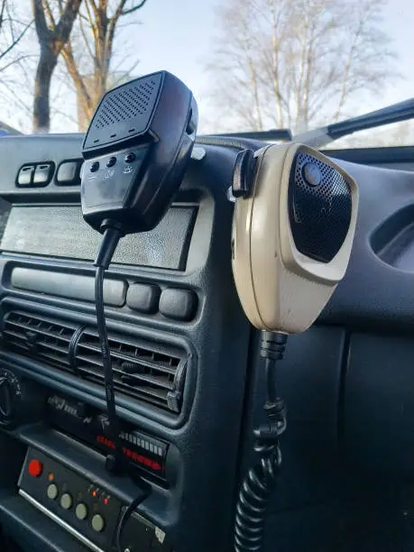 Photo of The tangents of a radio station and signal-talking device installed in a police car.
