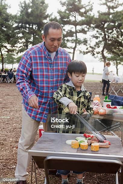 Na Świeżym Powietrzu - zdjęcia stockowe i więcej obrazów Barbecue - Barbecue, Drzewo, Fotografika