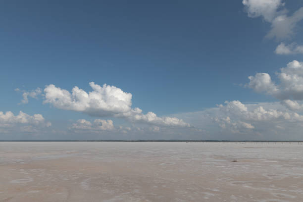 clouds above salt pains cloudy day above the salt plains salt flat stock pictures, royalty-free photos & images