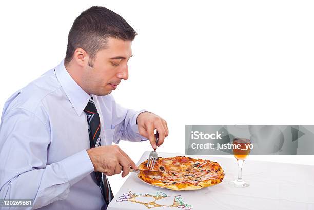 Biznes Człowiek Jedzenie Pizzy - zdjęcia stockowe i więcej obrazów 30-39 lat - 30-39 lat, Białe tło, Biznes