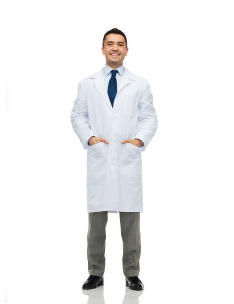 白いコートを着た男性医師の笑顔 - doctor male white scientist ストックフォトと画像