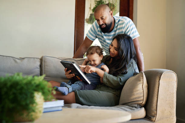 istock Story time is his favourite 1202757901