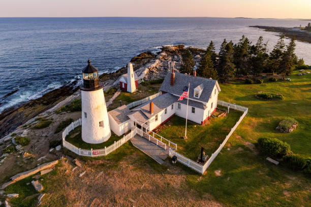 phare de pemaquid point, maine, etats-unis. - pemaquid maine photos et images de collection