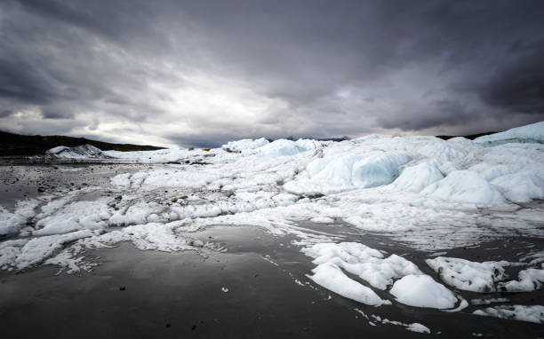 istock Glicier In The Storm 1202779777