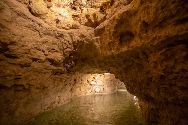 istock Lake Cave of Tapolca 1202781321