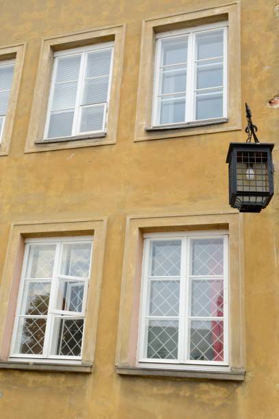istock Yellow building in Warsaw 1202790613