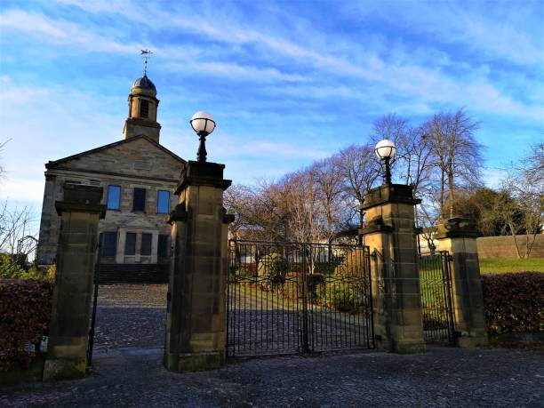 landmarks of scotland - airdrie architecture - lanarkshire imagens e fotografias de stock