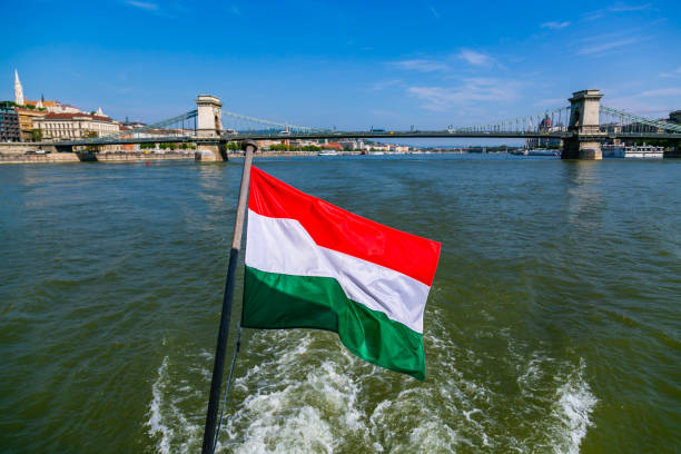 istock Budapest Chain Bridge Hungarian flag 1202930958
