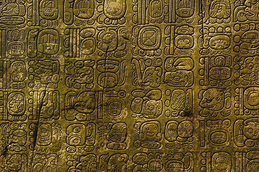 Escritura maya antigua photo