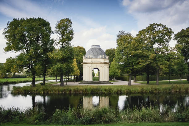 istock Manor Gardens Gardens Pavilion in Hanover, Lower Saxony, Germany 1203054625