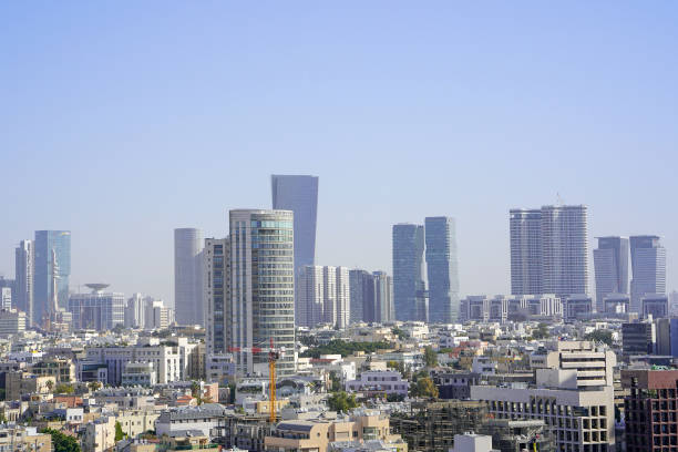 panorama do centro da cidade de tel aviv. - tel aviv israel skyline traffic - fotografias e filmes do acervo