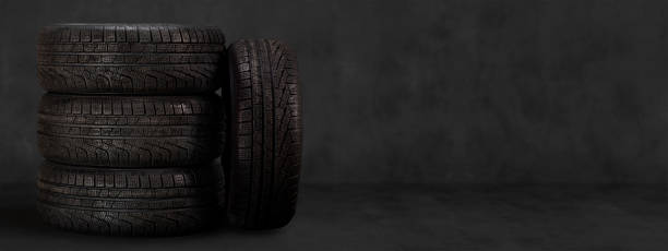 продажа зимняя шина для автомобиля - old tire стоковые фото и изображения