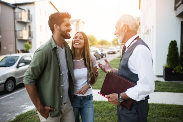 istock Buying new house 1203211570