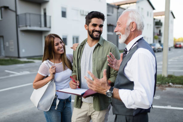 istock Buying new house 1203211620