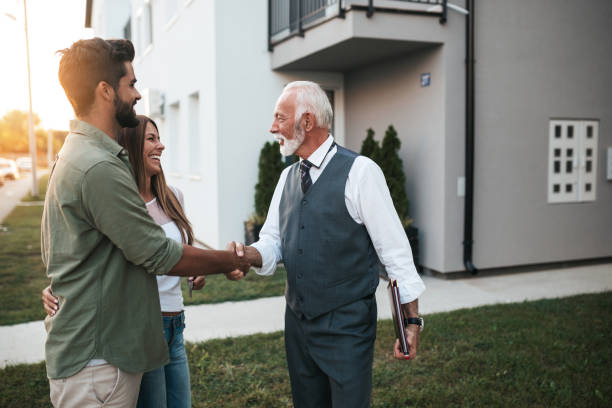 istock Buying new house 1203211665