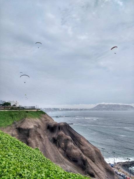 istock Paragliding - Miraflores, Lima, Peru 1203259290