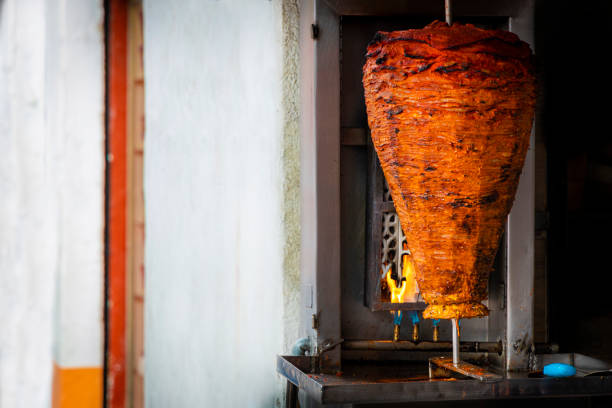 Tacos Al Pastor - Banco de fotos e imágenes de stock - iStock Tacos Al Pastor - Banco de fotos e imágenes de stock - iStock