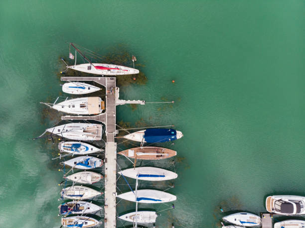 バラトン湖の白帆船 ストックフォト