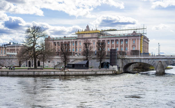 zabytki stolicy szwecji - sveriges helgeandsholmen zdjęcia i obrazy z banku zdjęć
