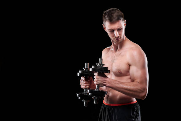 이두근에 대한 어려운 운동을하고 바벨과 젊은 근육 보디 - weights human arm male beauty sport 뉴스 사진 이미지