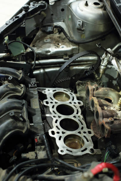 istock Auto repair shop 1203530303