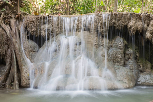 erawan waterfall - erawan falls fotos imagens e fotografias de stock