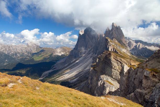 istock Geislergruppe or Gruppo dele Odle, Italian Dolomites 1203613332