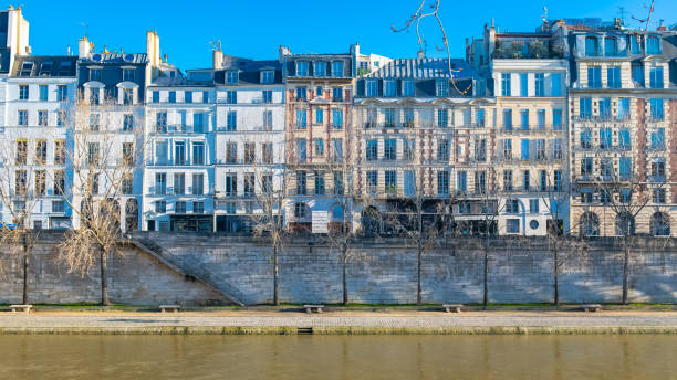 istock Paris, ile de la Cite and quai des Orfevres 1203819194
