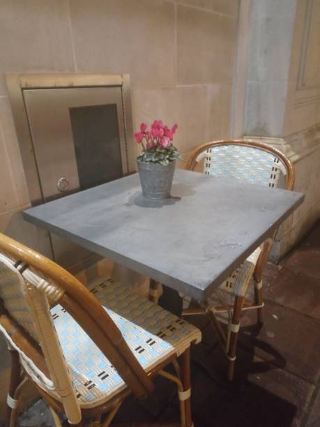 istock Table for two alfresco at night in Brighton 1203833842